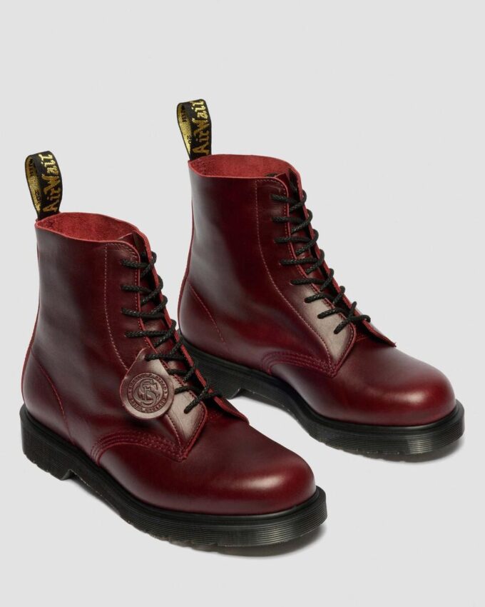 1460 Made in England Klassische Stiefel aus Kalbsleder 1460 Made in England Klassische Stiefel aus Kalbsleder