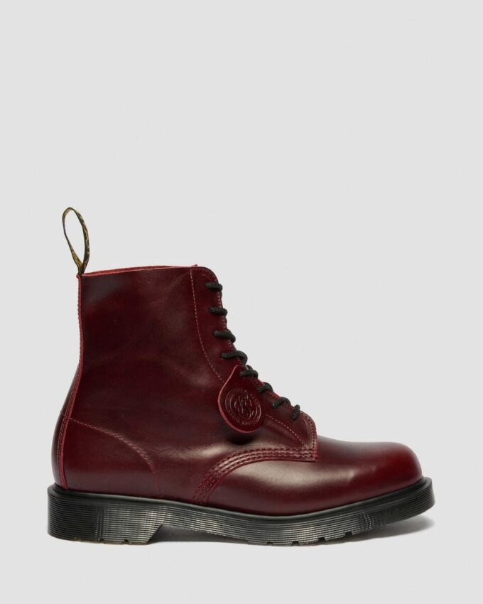 1460 Made in England Klassische Stiefel aus Kalbsleder 1460 Made in England Klassische Stiefel aus Kalbsleder