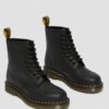 1460 Schnürstiefel aus fettigem Leder 1460 Schnürstiefel aus fettigem Leder