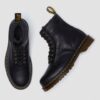 1460 Schnürstiefel aus Grizzly-Leder mit Kunstfellfutter 1460 Schnürstiefel aus Grizzly-Leder mit Kunstfellfutter