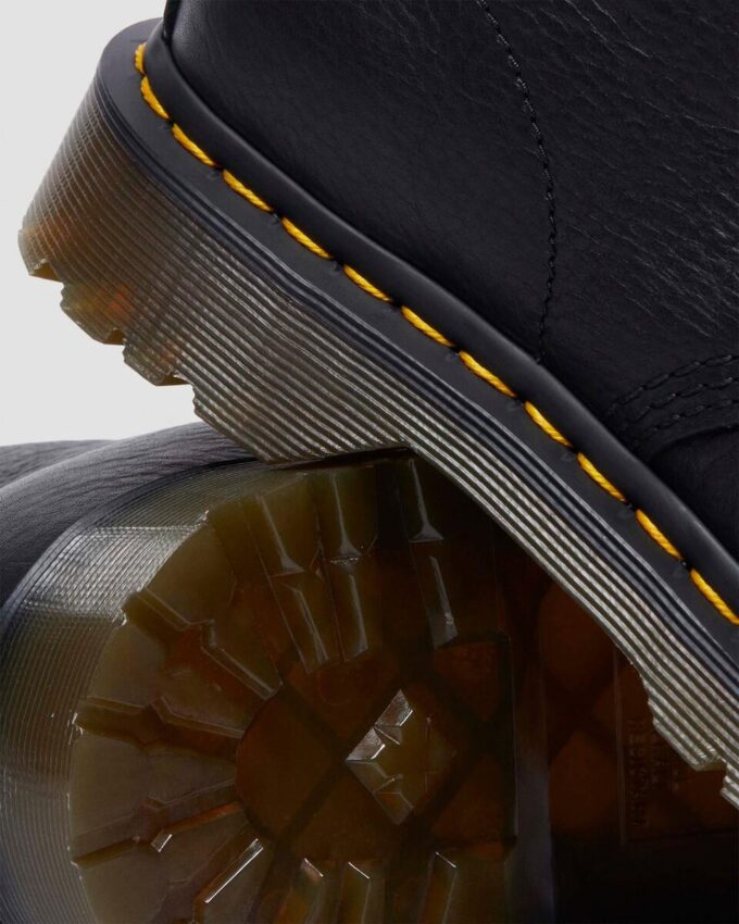 1460 Schnürstiefel aus Grizzly-Leder mit Kunstfellfutter 1460 Schnürstiefel aus Grizzly-Leder mit Kunstfellfutter