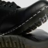1460 Schnürstiefel aus Smooth Leather mit weißen Nähten 1460 Schnürstiefel aus Smooth Leather mit weißen Nähten