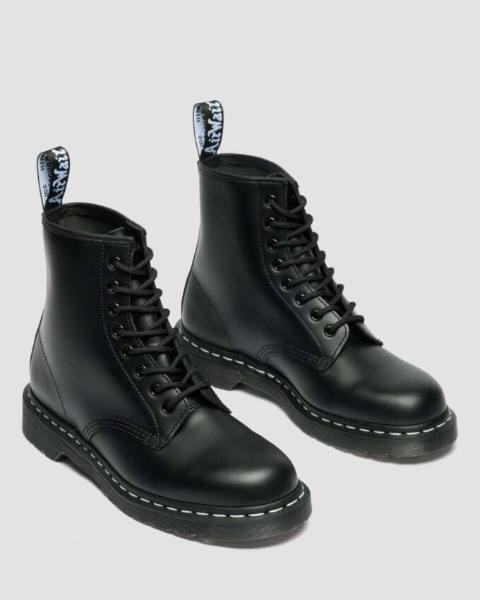 1460 Schnürstiefel aus Smooth Leather mit weißen Nähten 1460 Schnürstiefel aus Smooth Leather mit weißen Nähten