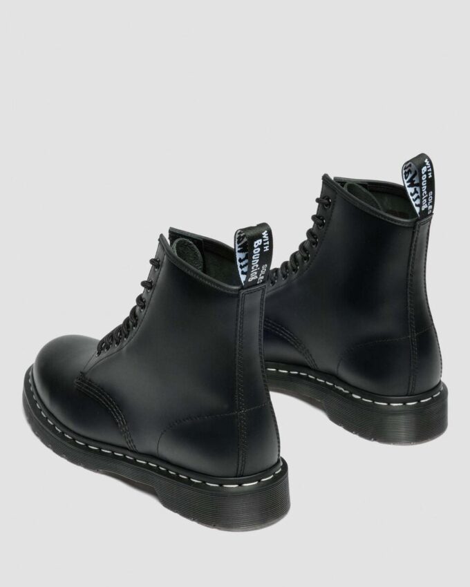 1460 Schnürstiefel aus Smooth Leather mit weißen Nähten 1460 Schnürstiefel aus Smooth Leather mit weißen Nähten