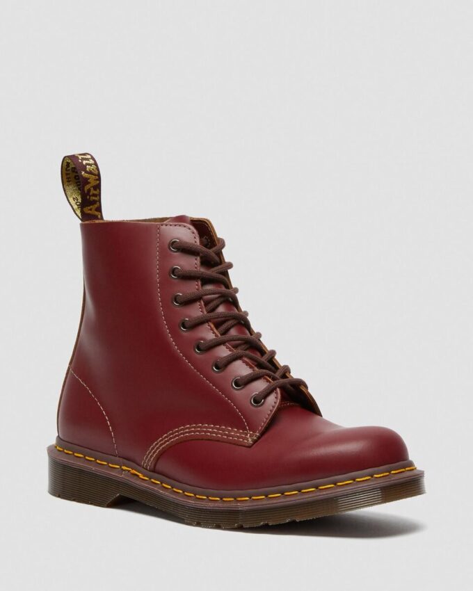 1460 Vintage Schnürstiefel aus Leder, hergestellt in England 1460 Vintage Schnürstiefel aus Leder, hergestellt in England