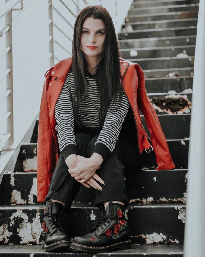 1460 Vonda Schnürstiefel aus Leder mit Blumenmuster
