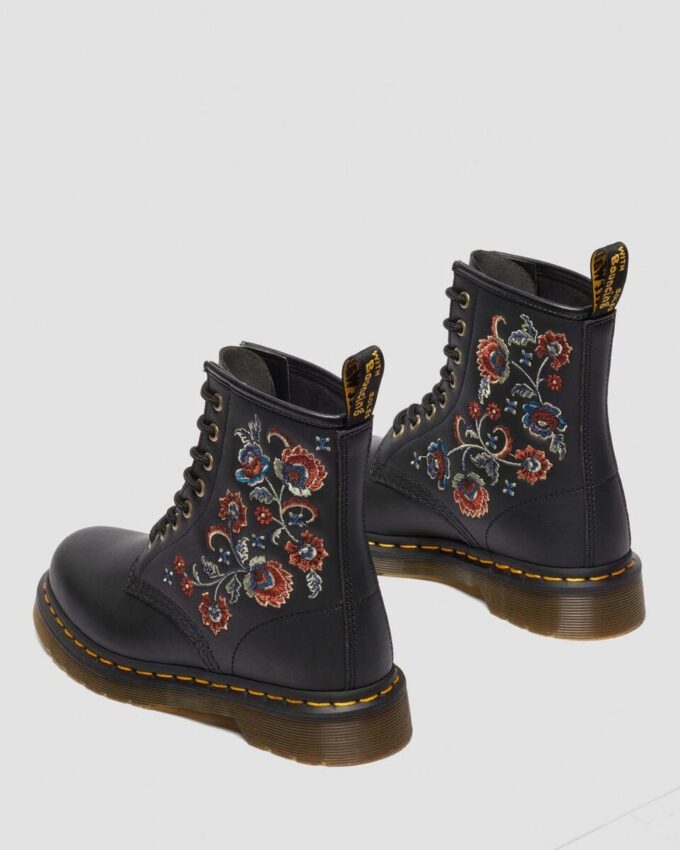 1460 VONDA TF Schnürstiefel aus recyceltem Leder mit Blumenprint 1460 VONDA TF Schnürstiefel aus recyceltem Leder mit Blumenprint