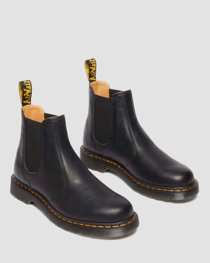 2976 Ambassador Leather Chelsea Boot