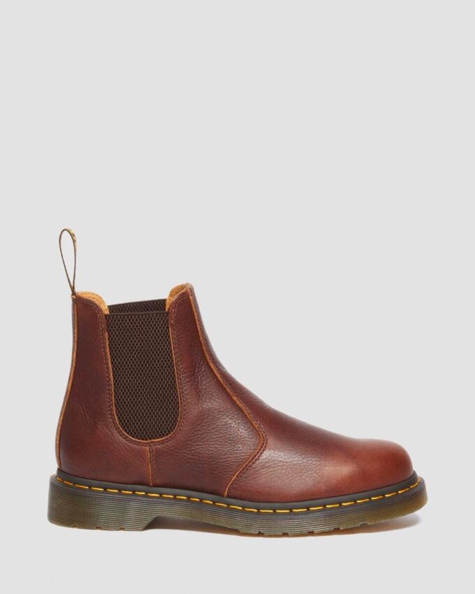2976 Ambassador Leather Chelsea Boot