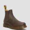 2976 Chelsea Boot aus Crazy Horse-Leder mit gelben Nähten 2976 Chelsea Boot aus Crazy Horse-Leder mit gelben Nähten