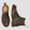 2976 Chelsea Boot aus Crazy Horse-Leder mit gelben Nähten 2976 Chelsea Boot aus Crazy Horse-Leder mit gelben Nähten