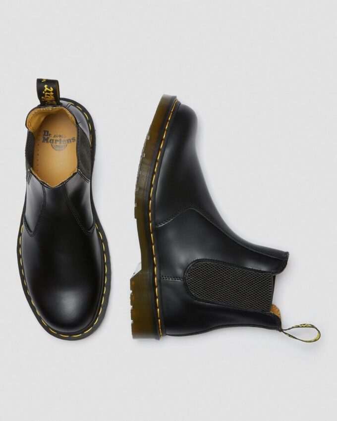 2976 Chelsea Boot aus Smooth Leather mit gelben Nähten 2976 Chelsea Boot aus Smooth Leather mit gelben Nähten
