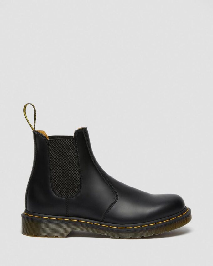 2976 Chelsea Boot aus Smooth Leather mit gelben Nähten 2976 Chelsea Boot aus Smooth Leather mit gelben Nähten