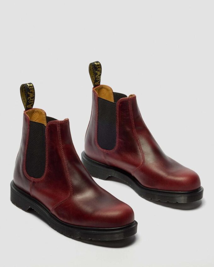 2976 Hergestellt in England Klassische Chelsea-Stiefel aus Kalbsleder 2976 Hergestellt in England Klassische Chelsea-Stiefel aus Kalbsleder