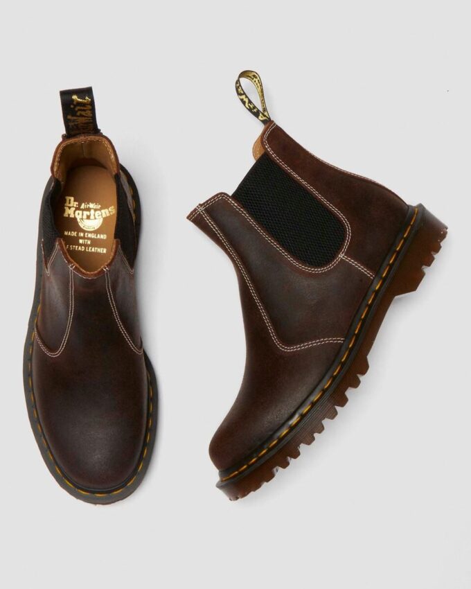 2976 Made in England Wax Commander Chelsea Boot 2976 Made in England Wax Commander Chelsea Boot