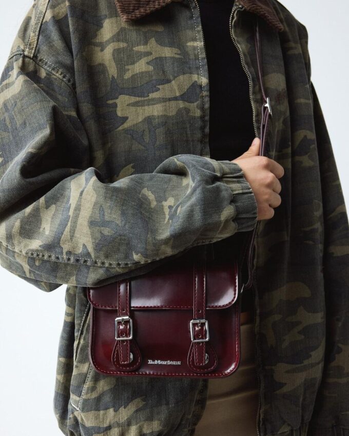 7 INCH SATCHEL Vegane Umhängetasche 7 INCH SATCHEL Vegane Umhängetasche