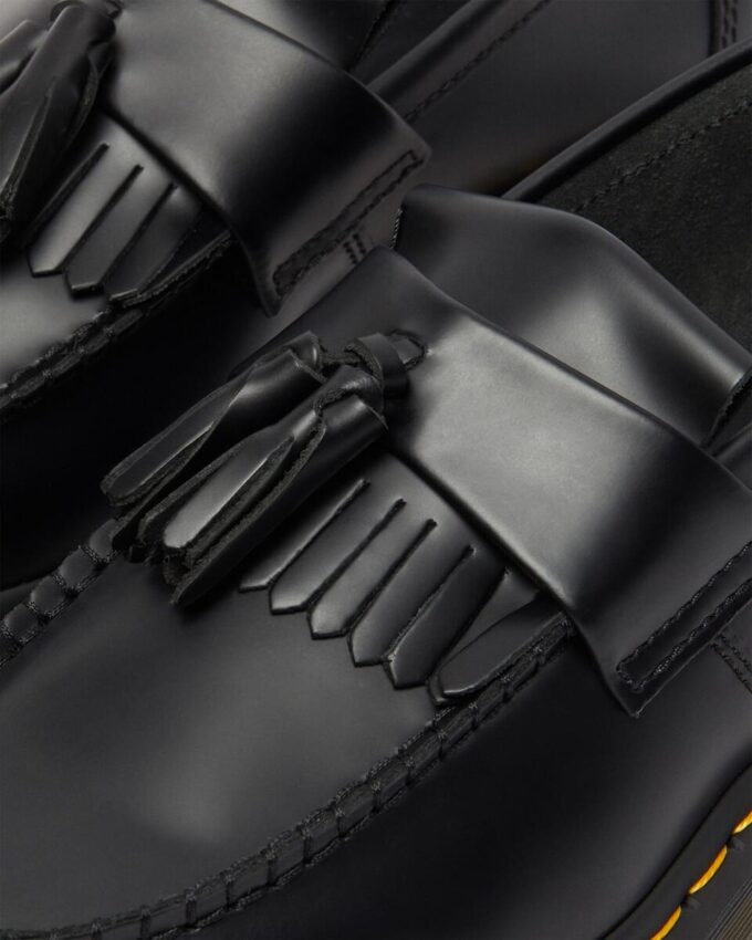 Adrian Loafer aus gelbem Leder mit Tassel Adrian Loafer aus gelbem Leder mit Tassel
