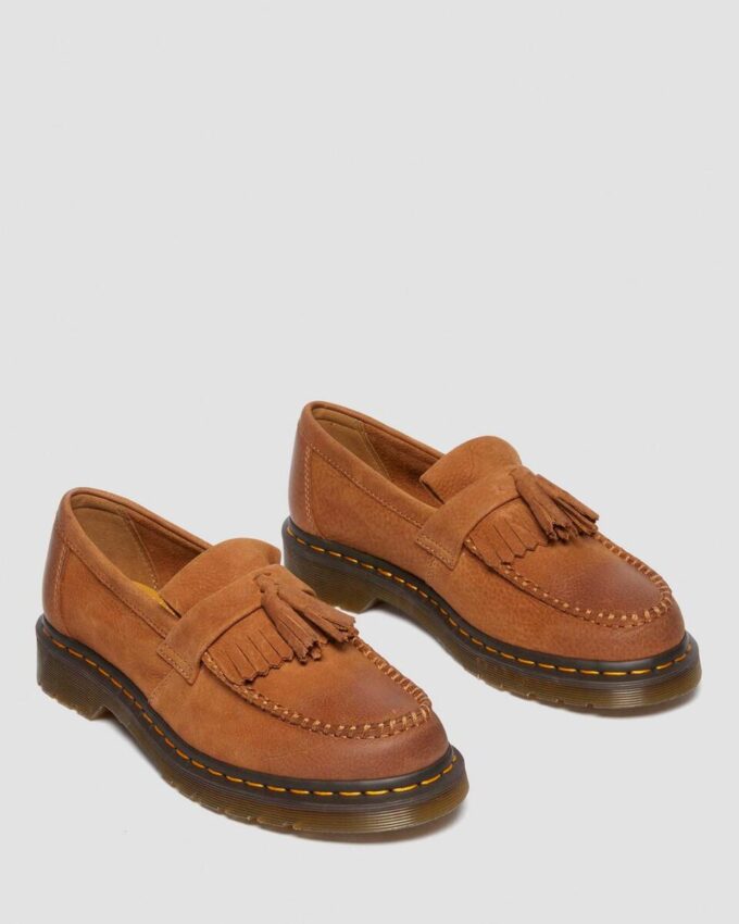 Adrian Nubukleder-Loafer mit Quasten Adrian Nubukleder-Loafer mit Quasten