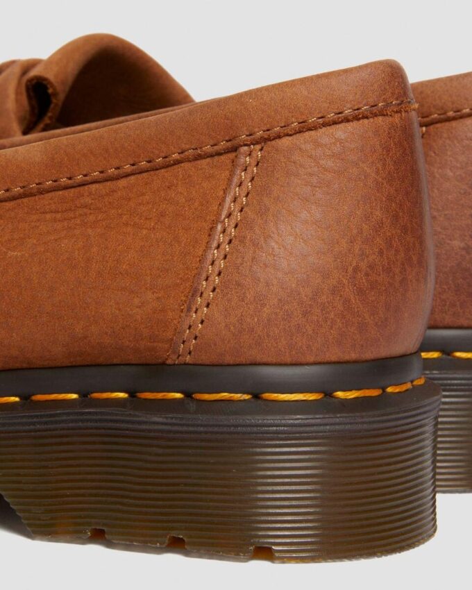 Adrian Nubukleder-Loafer mit Quasten Adrian Nubukleder-Loafer mit Quasten