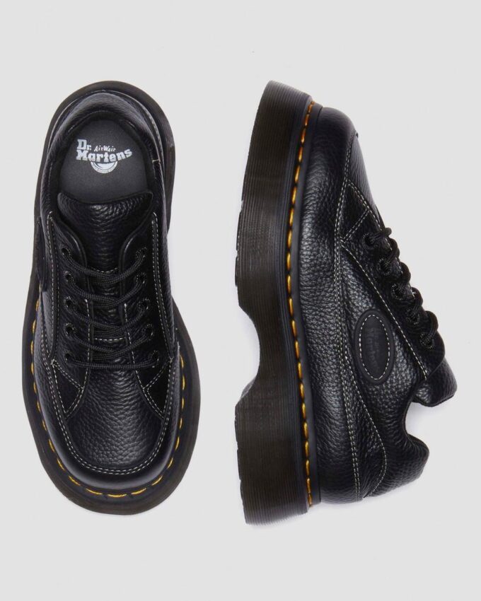 Buzz 5-Eye Schuhe aus gemilltem Nappaleder Buzz 5-Eye Schuhe aus gemilltem Nappaleder