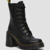 Chesney Lederstiefel mit ausgestellten Absätzen und Schnürung Chesney Lederstiefel mit ausgestellten Absätzen und Schnürung