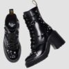 CHESNEY Stiefel mit Nieten und Flare-Absatz aus Buttero-Leder CHESNEY Stiefel mit Nieten und Flare-Absatz aus Buttero-Leder
