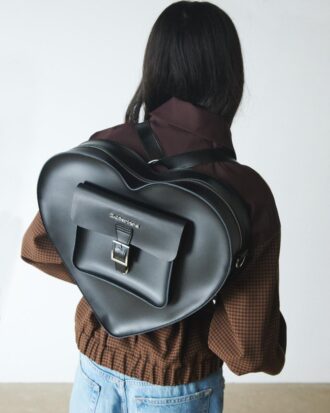 Großer herzförmiger Rucksack