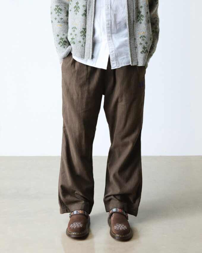 Isham Wildleder und Jacquard-Pantoletten