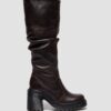 Kasey Kinsley Lederstiefel mit hohem Absatz Kasey Kinsley Lederstiefel mit hohem Absatz