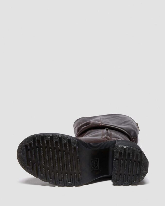 Kasey Kinsley Lederstiefel mit hohem Absatz Kasey Kinsley Lederstiefel mit hohem Absatz