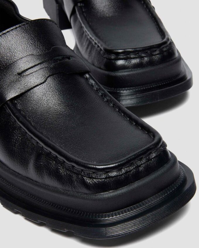 MAYBOLE LOAFER Loafer aus Leder mit quadratischer Zehenpartie und Rüschen MAYBOLE LOAFER Loafer aus Leder mit quadratischer Zehenpartie und Rüschen