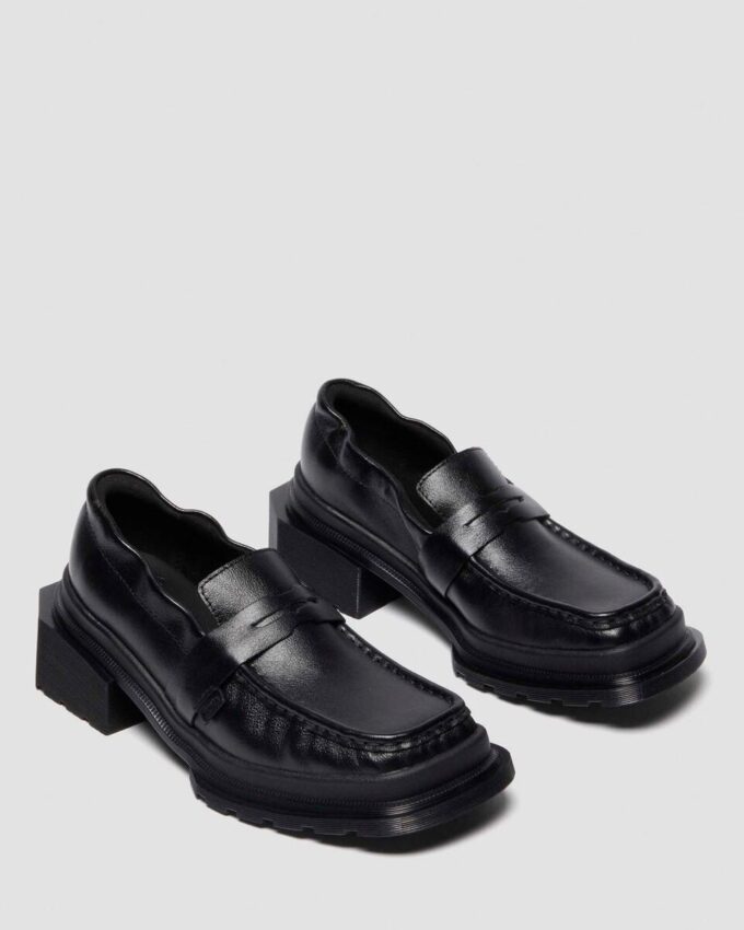 MAYBOLE LOAFER Loafer aus Leder mit quadratischer Zehenpartie und Rüschen MAYBOLE LOAFER Loafer aus Leder mit quadratischer Zehenpartie und Rüschen