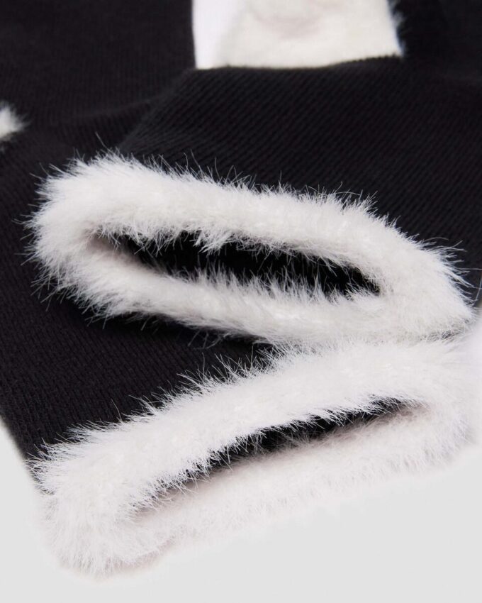 SOCKEN AUS KUNSTFELL UND BIO-BAUMWOLLMIX SOCKEN AUS BIO-BAUMWOLLMIX SOCKEN AUS KUNSTFELL UND BIO-BAUMWOLLMIX SOCKEN AUS BIO-BAUMWOLLMIX