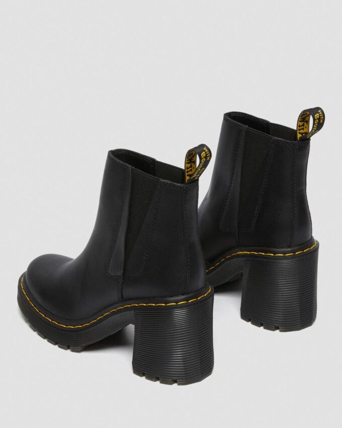 SPENCE Chelsea-Stiefel aus Leder mit ausgestellten Absätzen SPENCE Chelsea-Stiefel aus Leder mit ausgestellten Absätzen