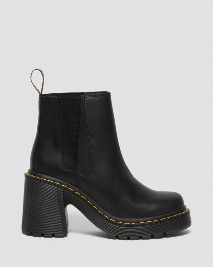 SPENCE Chelsea-Stiefel aus Leder mit ausgestellten Absätzen SPENCE Chelsea-Stiefel aus Leder mit ausgestellten Absätzen