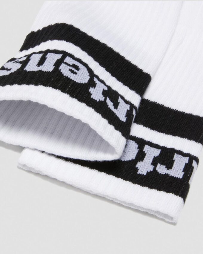 Sportliche Socken mit Logo aus Bio-Baumwollmischung Sportliche Socken mit Logo aus Bio-Baumwollmischung