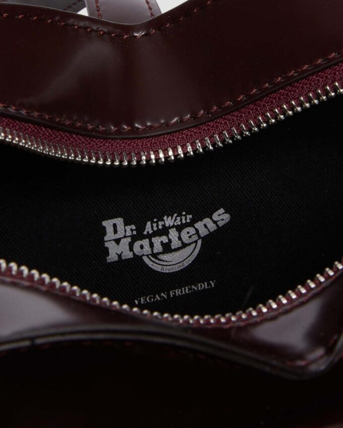 Veganer Rucksack in Herzform